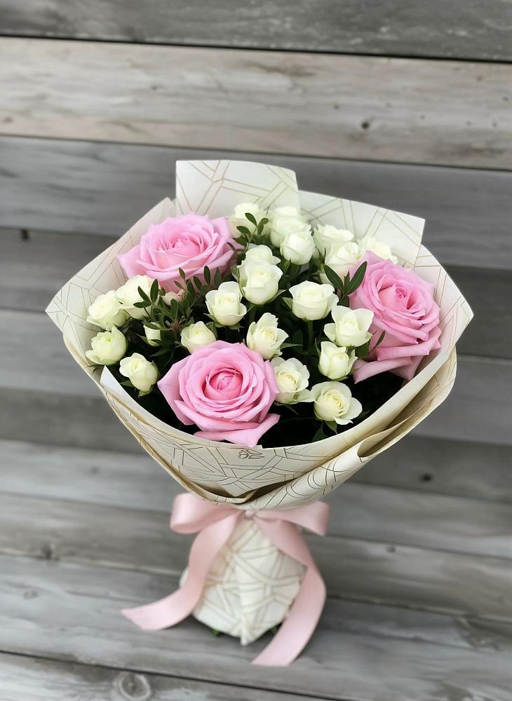 Букет цветов из: Розы в Песковке