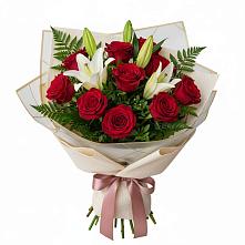 Букет цветов из:  Лилии и Розы в Песковке