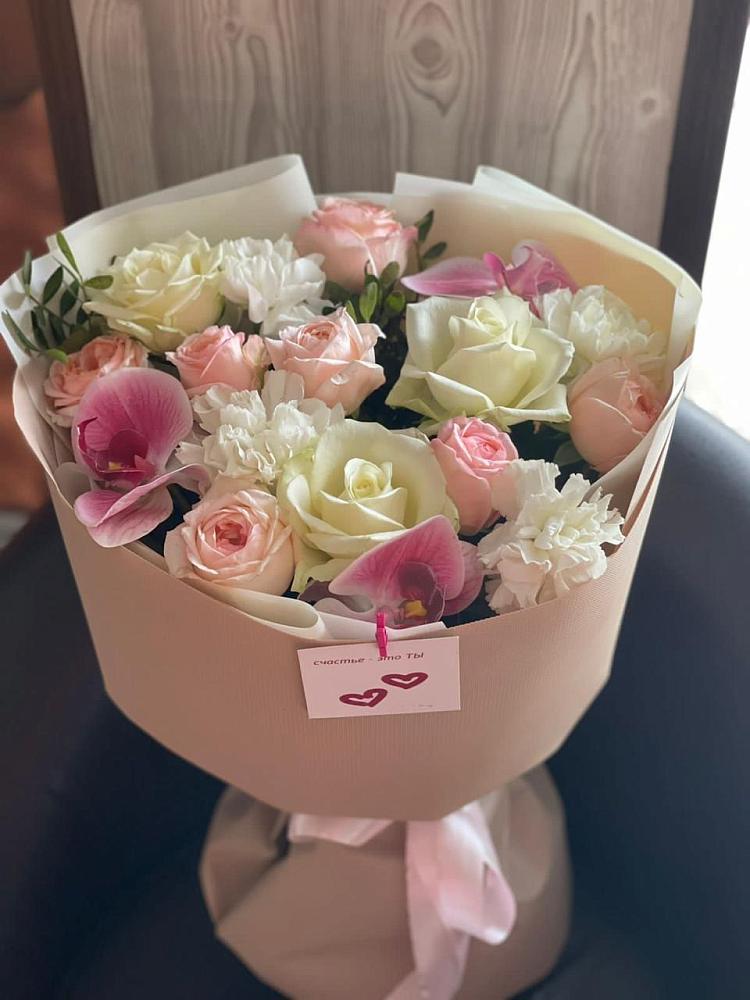 Букет цветов из: Орхидеи, Розы и Гвоздики в Песковке