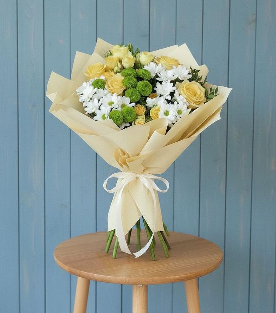 Букет цветов из: Хризантемы и Розы в Песковке