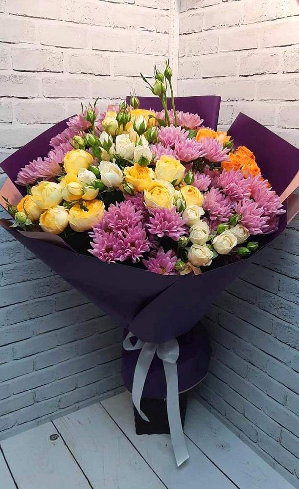 Букет цветов из: Хризантемы и Розы в Песковке