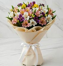 Букет цветов из:  Альстромерии в Песковке