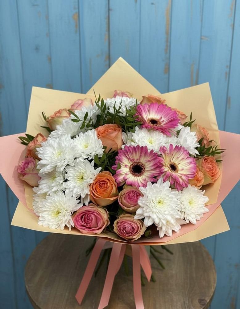 Букет цветов из: Розы, Герберы и Хризантемы в Песковке