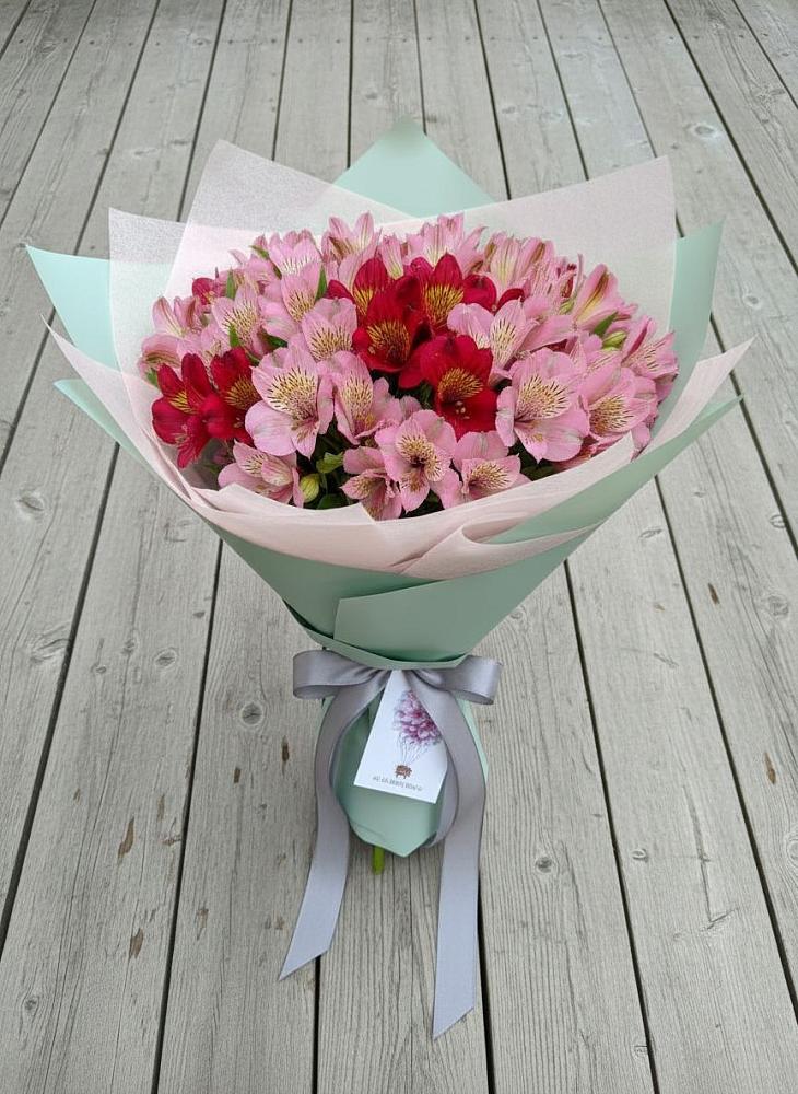 Букет цветов из: Альстромерии в Песковке