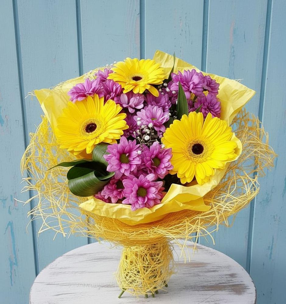 Букет цветов из: Хризантемы и Герберы в Песковке