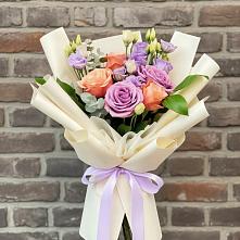 Букет цветов из:  Лизиантусы и Розы #REPLACE_PRED# Песковке