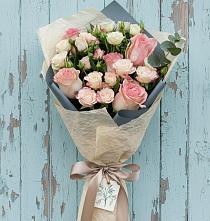 Букет цветов из:  Розы в Песковке