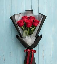 Букет цветов из:  Розы в Песковке