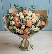 Букет цветов из:  Альстромерии и Розы в Песковке