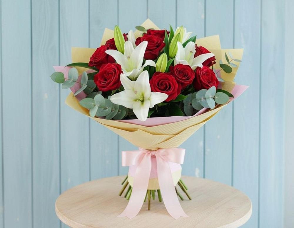 Букет цветов из: Лилии и Розы в Песковке